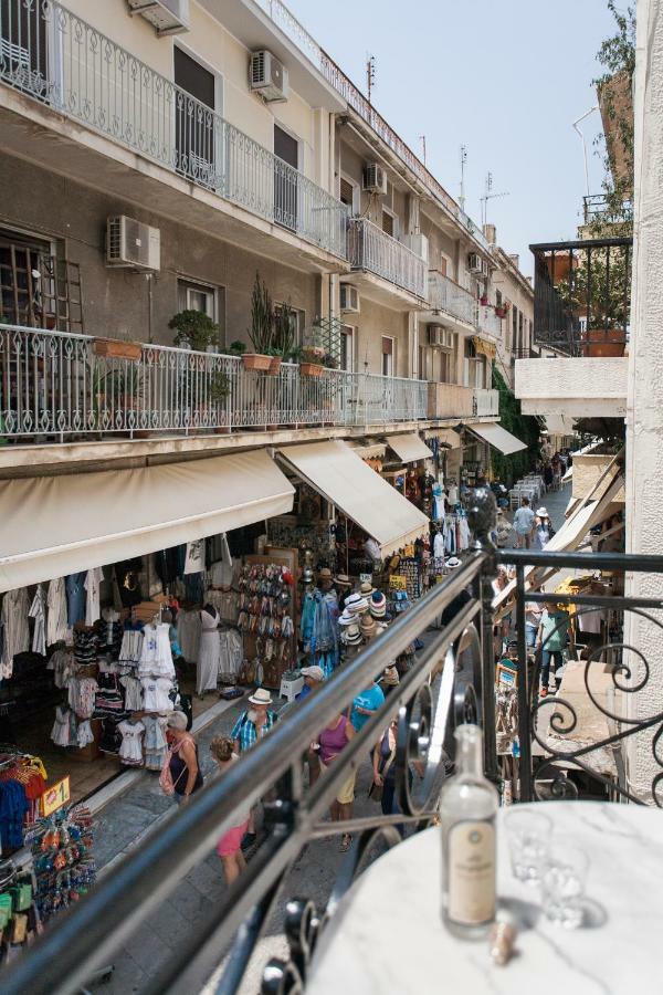 Step One | Luxury Suites Right In The Heart Of Acropolis Next To Metro Station Athene Buitenkant foto