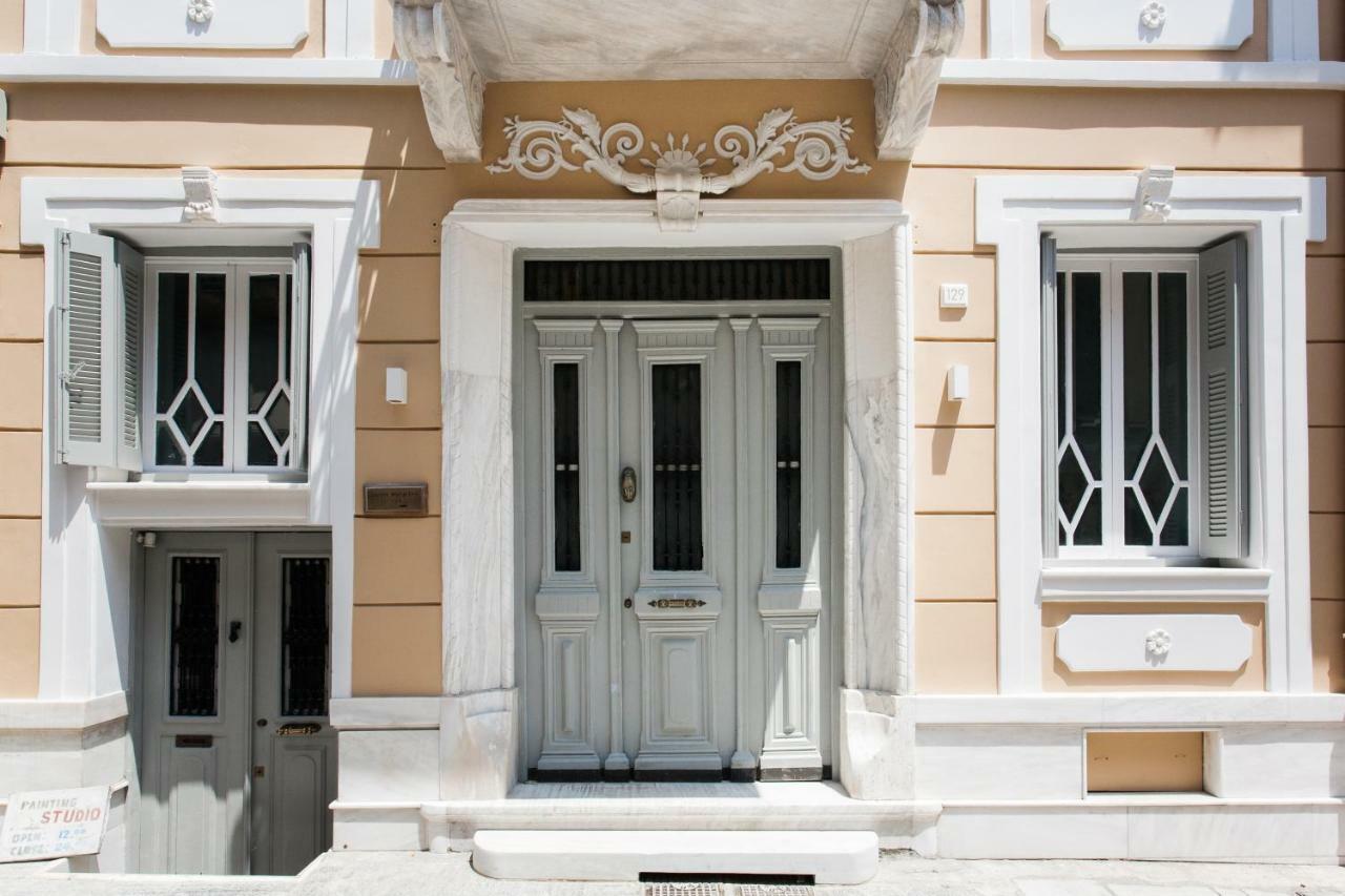 Step One | Luxury Suites Right In The Heart Of Acropolis Next To Metro Station Athene Buitenkant foto