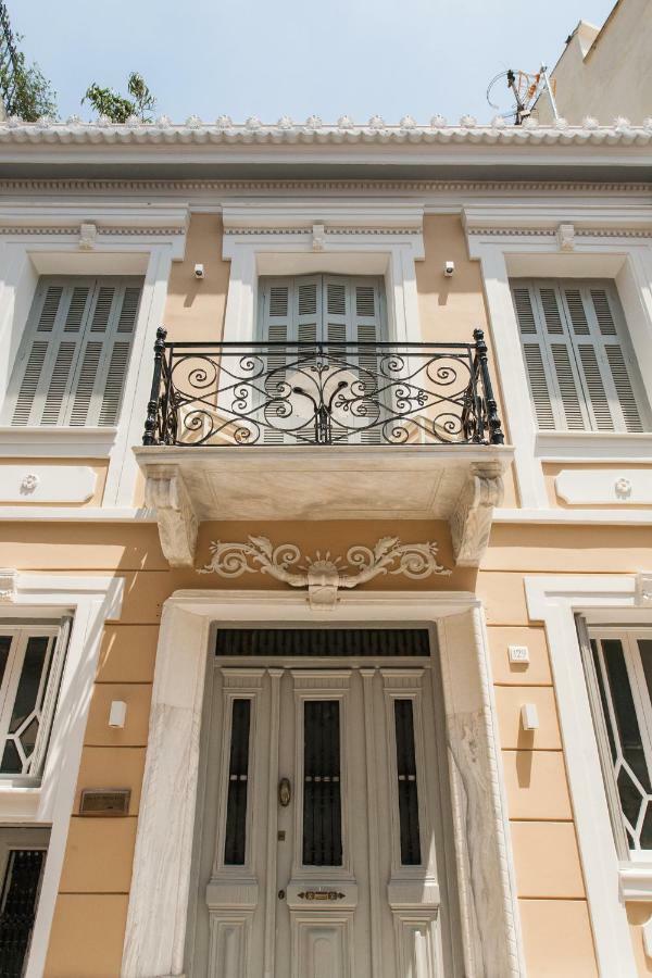 Step One | Luxury Suites Right In The Heart Of Acropolis Next To Metro Station Athene Buitenkant foto