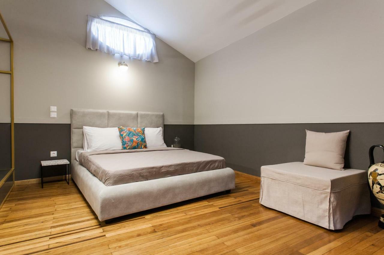 Step One | Luxury Suites Right In The Heart Of Acropolis Next To Metro Station Athene Buitenkant foto